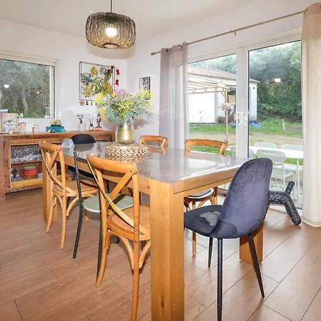 Beautiful In With Wifi Holiday home